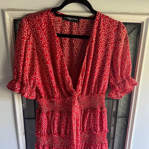 FREE SHIPPING ress; soft red and white; gathered areas for fun flirty; tie open - Picture 3 of 10